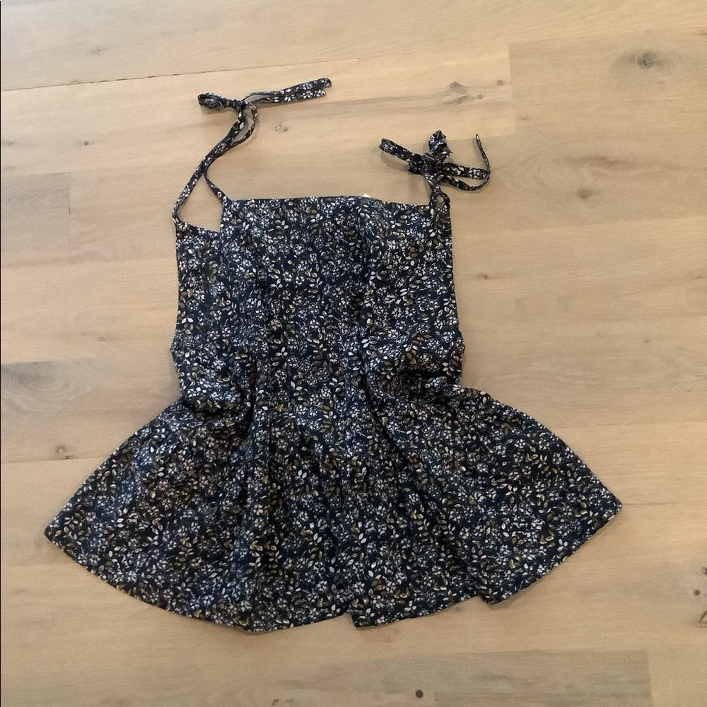 🌱CHAN LUU RUFFLE TANK 🌱 - Picture 2 of 8
